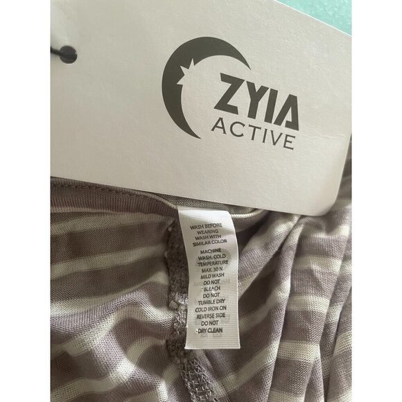 NEW ZYIA Active Size Small Tank Top Cropped Hoodie - Picture 8 of 8